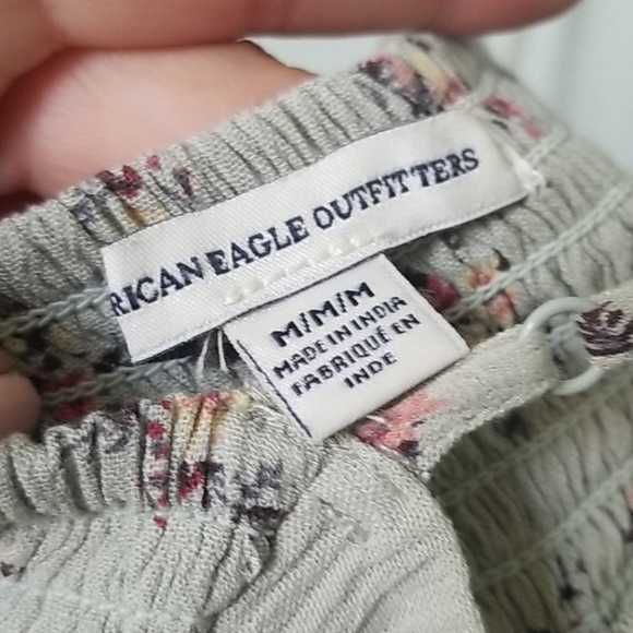 American eagle Gauze Girly green floral convertible tank medium - Picture 6 of 7